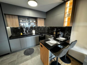 Family and Business apartment with free street parking